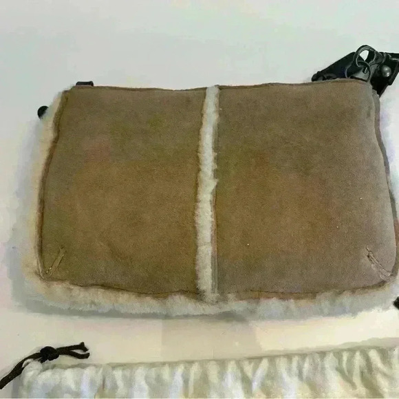 UGG purse- Sherpa lined - Picture 3 of 11